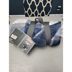 Coleman indoor/outdoor throw blue